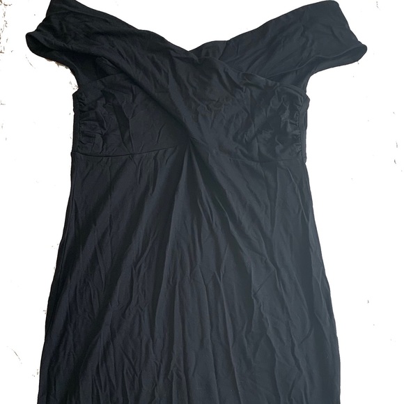 Dresses and shirts - Picture 7 of 14